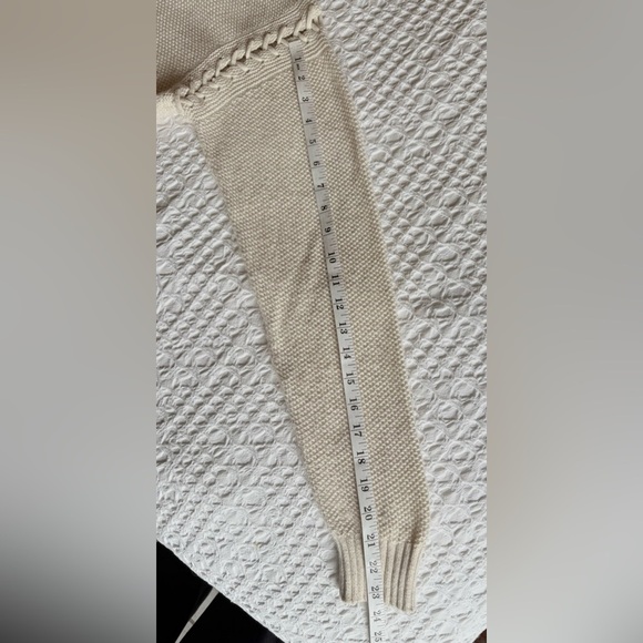 UGG Gisele Turtleneck Sweater Cream Heather Lattice Shoulder Pullover Knit Sz S - Picture 14 of 16